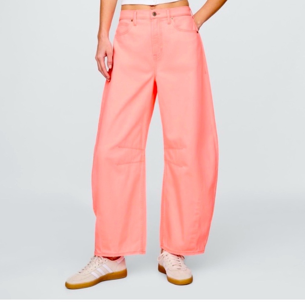 GAP Barrel Leg High-Rise Pants in Coral Pink